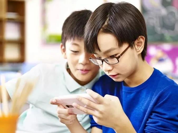 孩子逃課，14歲就不上學了，怎么辦？