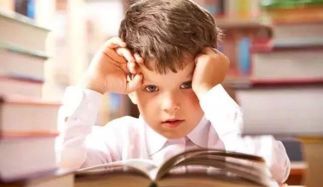 小學的孩子不想去學校，父母需要采取那些措