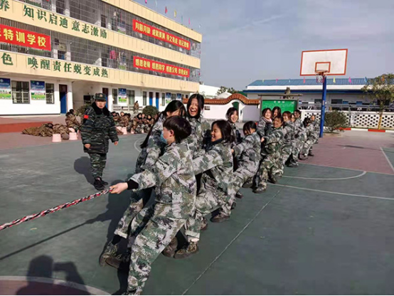 正苗啟德拔河比賽進行時！你猜哪組會贏？(圖3)