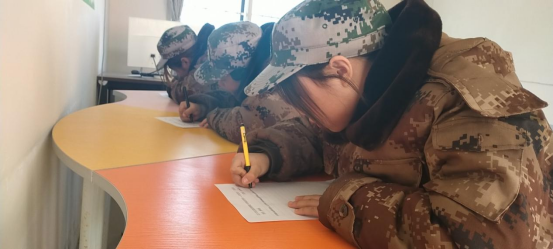 孩子厭學愛玩游戲，家長試試這這個方法