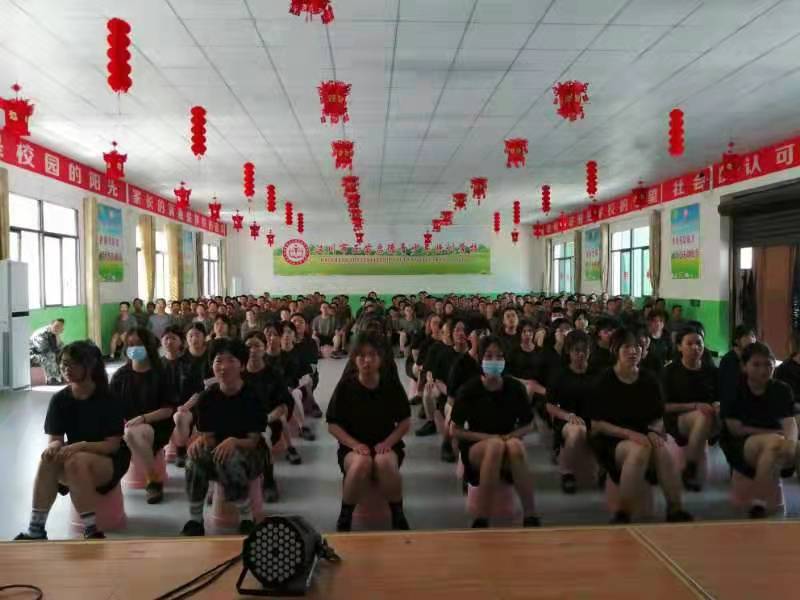 特訓學校，如何給孩子戒網癮(圖2)