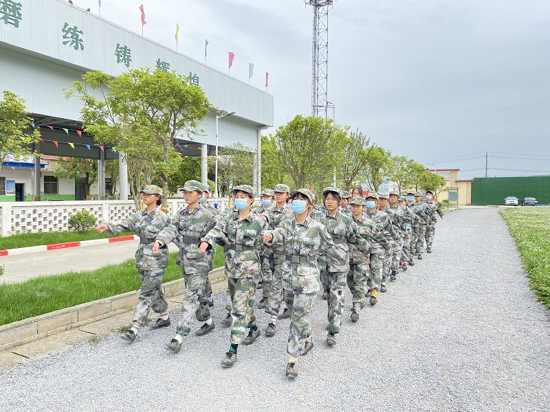 鍛煉孩子實(shí)踐能力，從小事做起