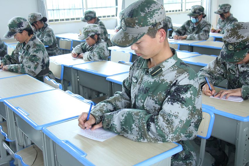 如何教育厭學(xué)孩子的問(wèn)題，父母需要謹(jǐn)記這幾點(diǎn)？