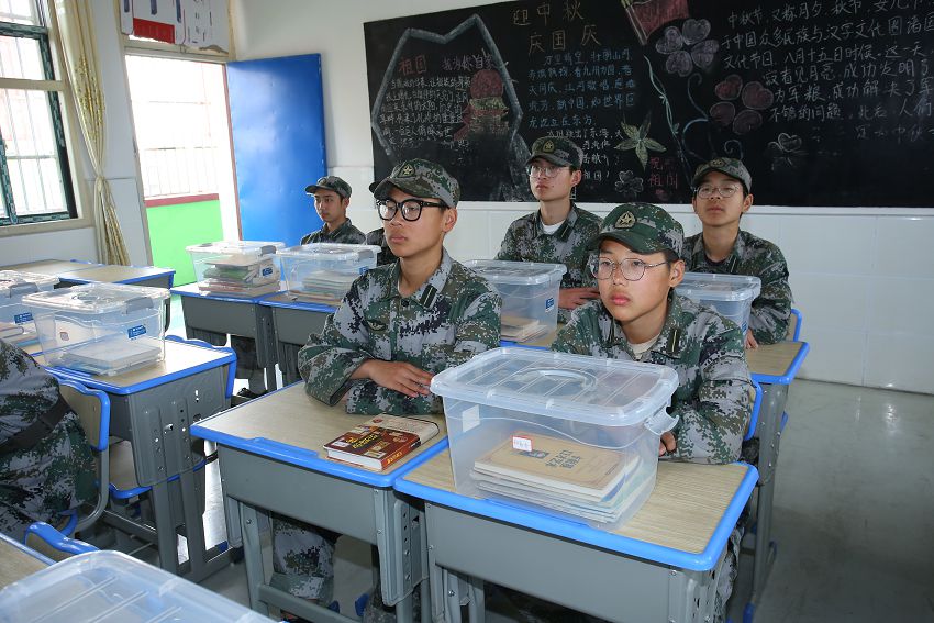 家有叛逆期的孩子怎么辦 你理解過孩子的感受嗎