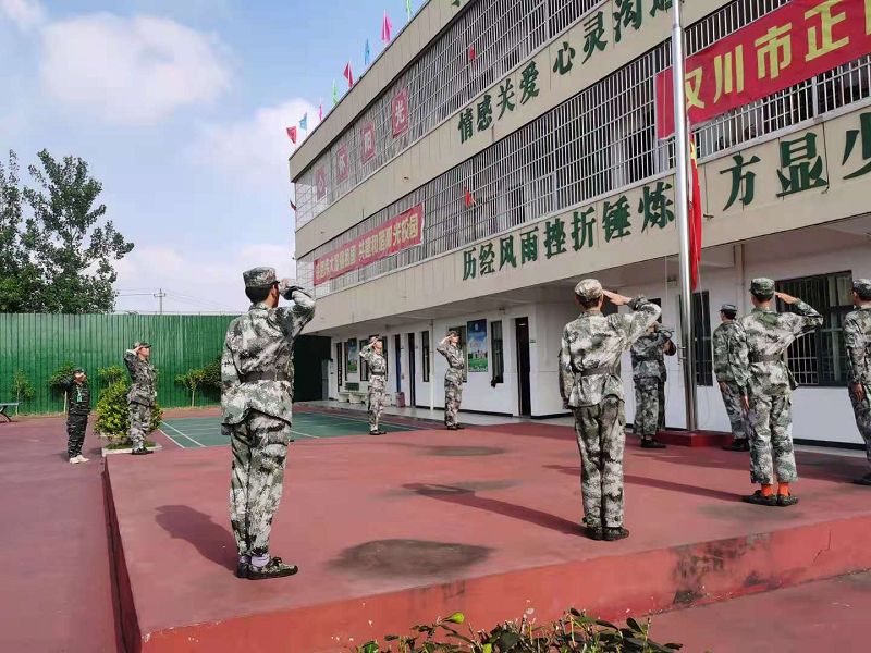 孩子厭學(xué)怎么辦？特訓(xùn)學(xué)校來(lái)支招