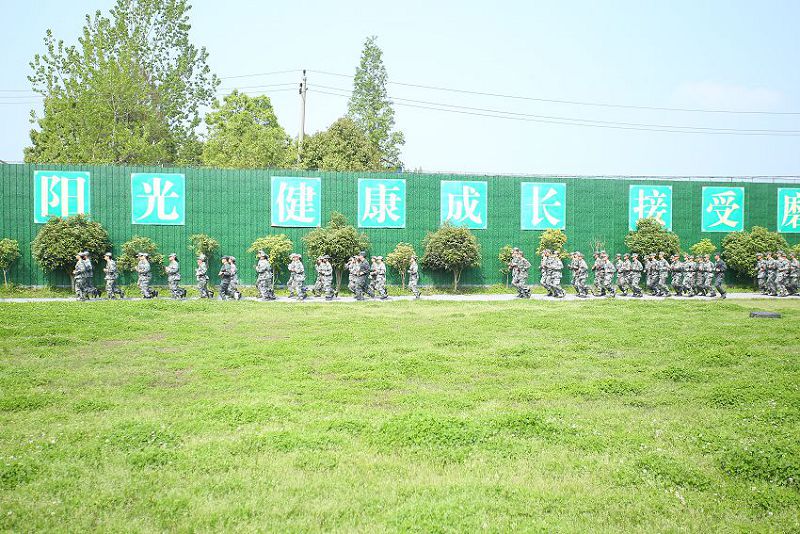 小孩叛逆期該怎么正確引導(dǎo)？(圖2)