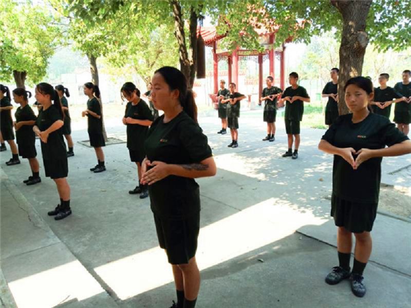  感恩的心手語(yǔ)舞_特訓(xùn)學(xué)校實(shí)拍