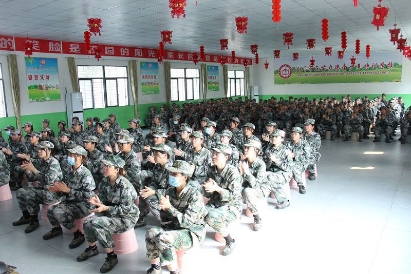 叛逆少年感恩教育學校有什么優點？如何正確引導叛逆少年(圖2)