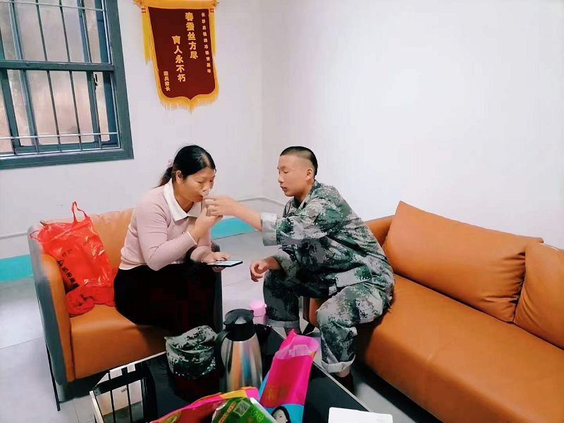 人間是一個(gè)溫暖的地方，需要我們用愛去化解(圖4)