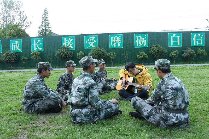 孩子喜歡跳舞、唱歌、彈吉他就是不務正業么？