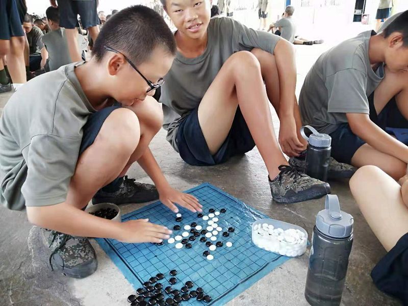 青春期孩子離家出走，家長應(yīng)該怎么做？
