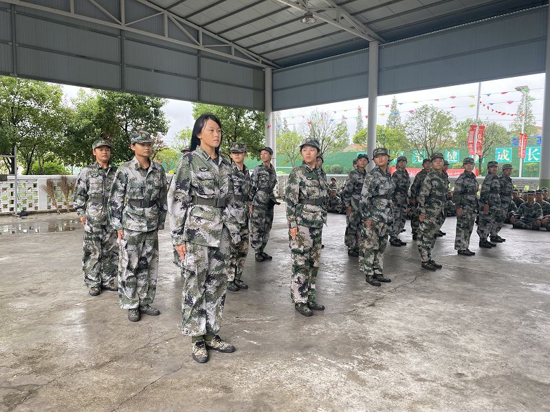 學生早戀怎么辦？這樣引導最有效