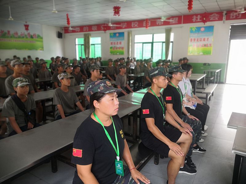 孩子早戀家長(zhǎng)怎樣引導(dǎo)？這樣做就對(duì)了