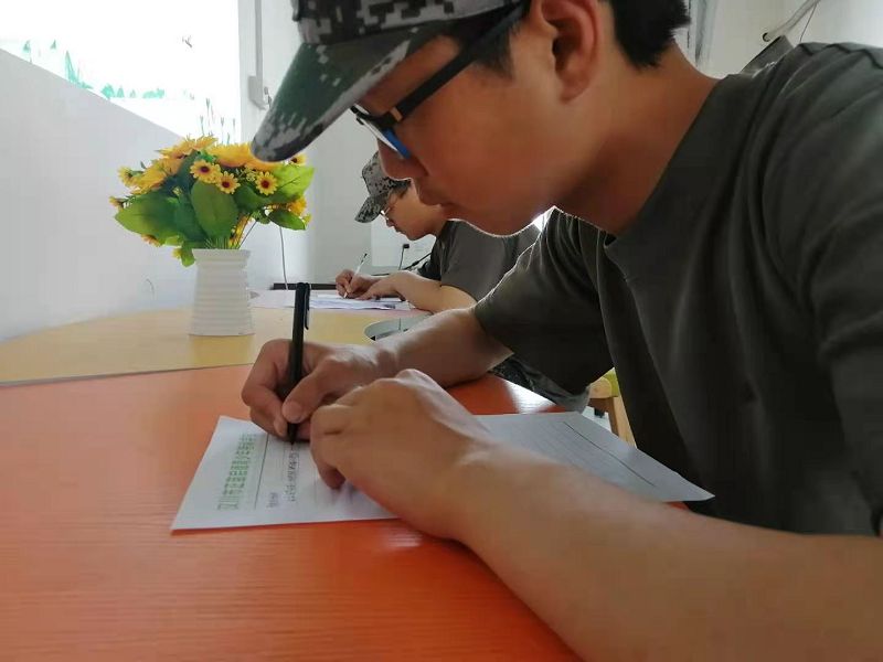 厭學(xué)已成社會(huì)問(wèn)題，我的孩子厭學(xué)我該怎么辦？