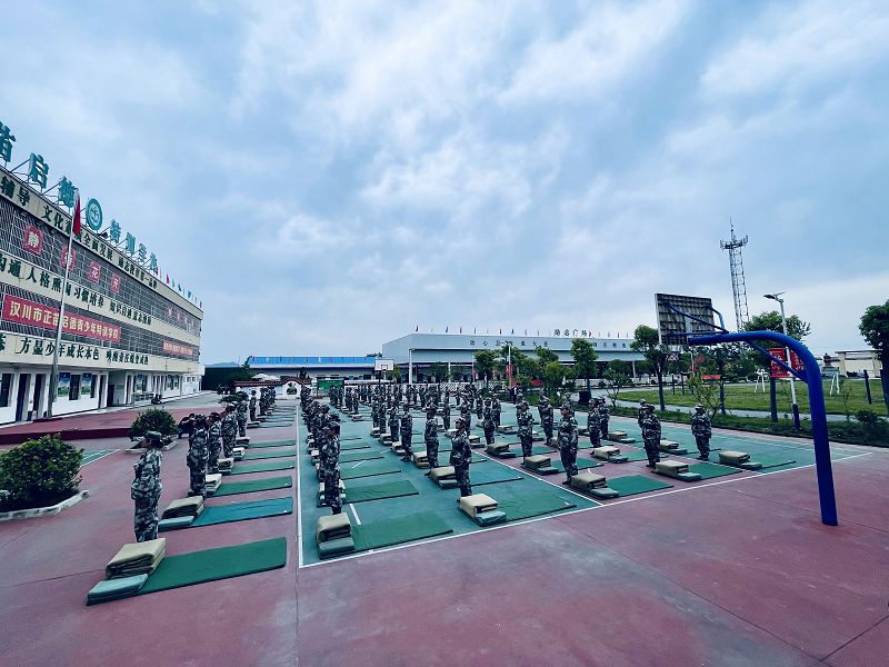 小孩厭學(xué)怎么辦？或許你的方法不對(duì)。