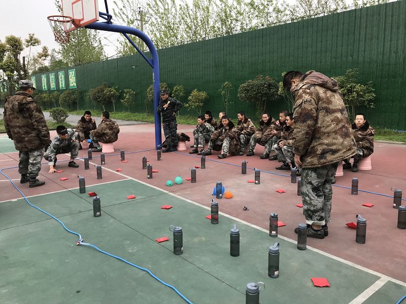 中學(xué)生為什么會(huì)早戀？為何不建議中學(xué)生早戀？