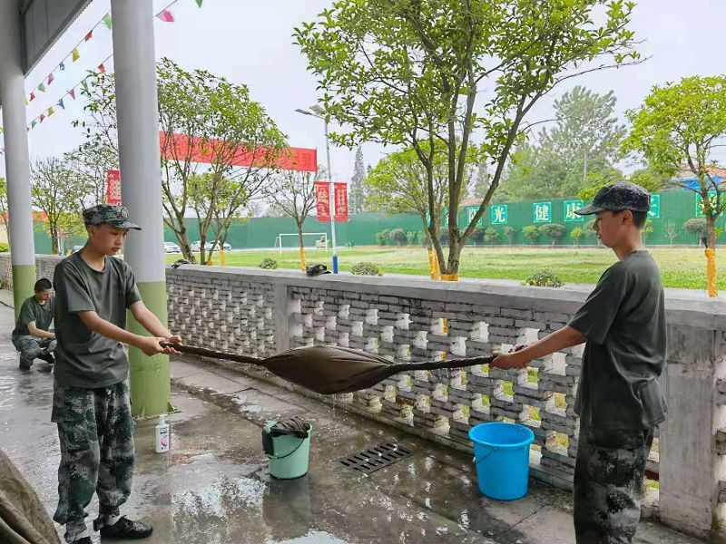 叛逆期孩子改造學(xué)校經(jīng)驗，孩子叛逆、厭學(xué)的